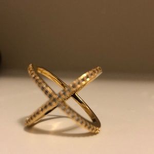Pretty ring. Not my style. Was a gift